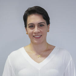 Secretária Sheila Maria Rodrigues Delava