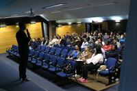 A Faculdade Assis Gurgacz (FAG) recebeu um encontro da Secretaria de Assistência Social com servidores que atuam no serviço de convivência e fortalecimento de vínculo das unidades de assistência social