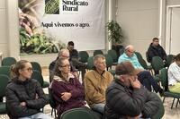 Carcaças de suínos e combate à brucelose e tuberculose em rebanhos bovinos foram temas de evento nesta quarta-feira (10), na sede do Sindicato Rural de Toledo