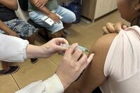 Com 604 vacinas aplicadas, a campanha “Vacinação nas Escolas” cumpriu com as expectativas e realizou 490 vacinações de influenza e 29 de covid 