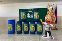 Iniciativa desenvolvida pela empresa Mix Ambiental, APMFs e Prefeitura de Toledo orienta alunos sobre o descarte correto do óleo de cozinha usado 
