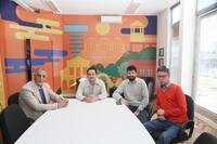 Agenda em Curitiba incluiu encontros na Prefeitura, na Ocepar e no jornal Bem Paraná, além da participação no Prêmio Colunistas, em Florianópolis, reforçando a busca por inovação e boas práticas na comunicação pública