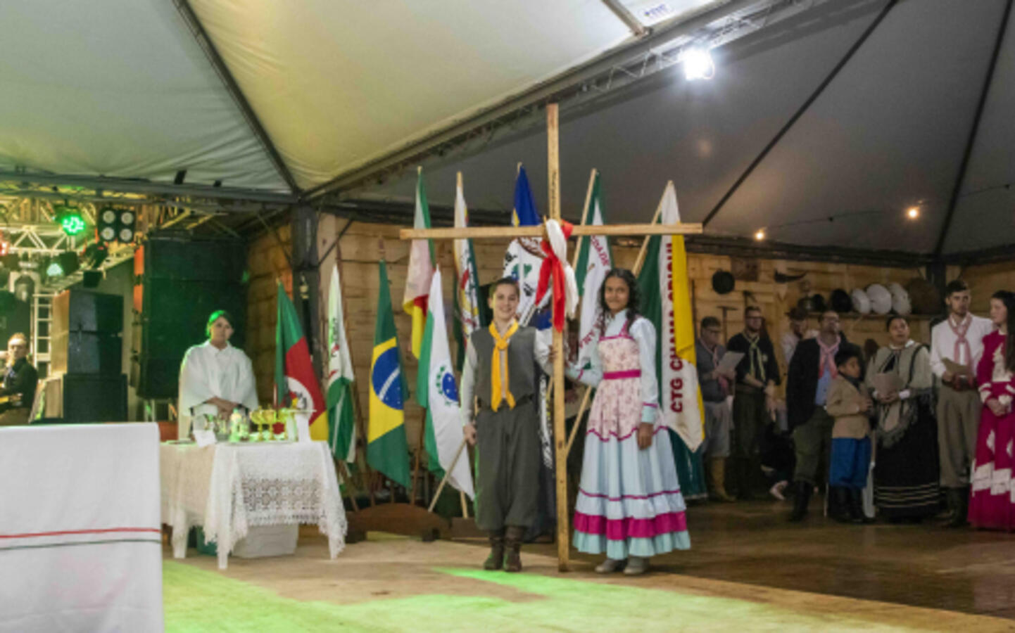 MISSA CRIOULA REUNIU CENTENAS DE PESSOAS DO ACAMPAMENTO FARROUPILHA NO DIVA PAIM BARTH