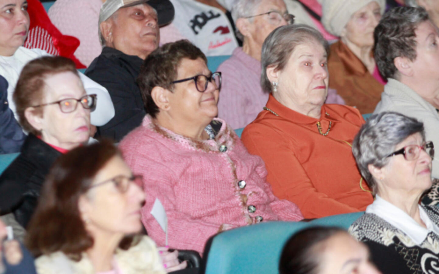 Conhecimento e talento marcam abertura da 1ª Semana de Valorização da Pessoa Idosa