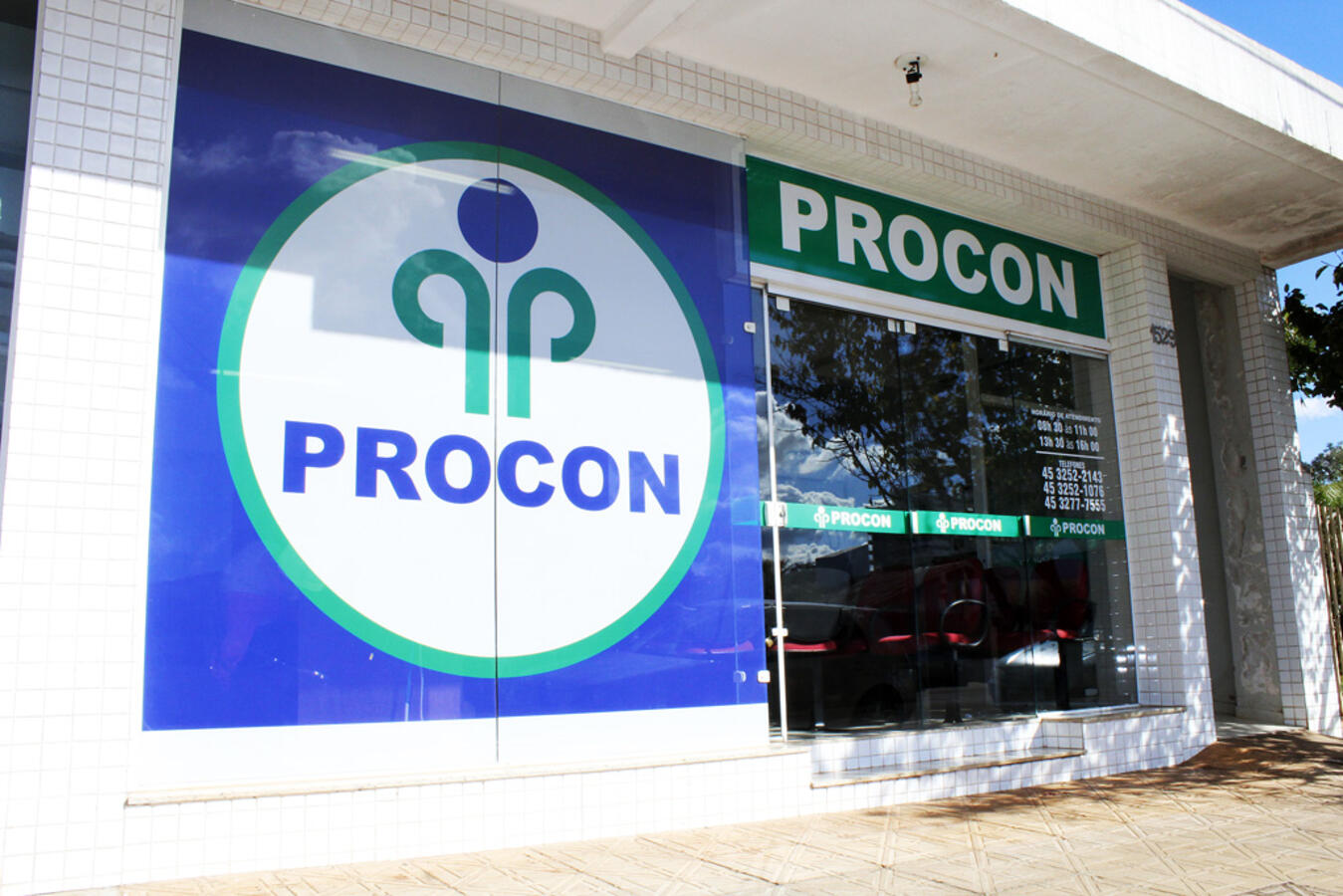 Procon promove eventos para orientar sobre a diferença entre as modalidades de empréstimos consignados