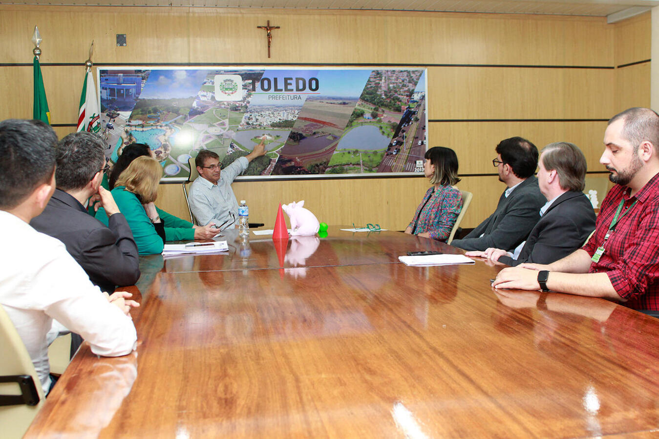 Prefeitura de Toledo firma acordo de cooperação com a Unioeste para curso superior inédito