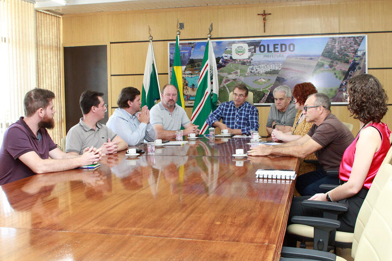 Prefeitura e Ilumina Toledo participaram de reunião para alinhar detalhes técnicos