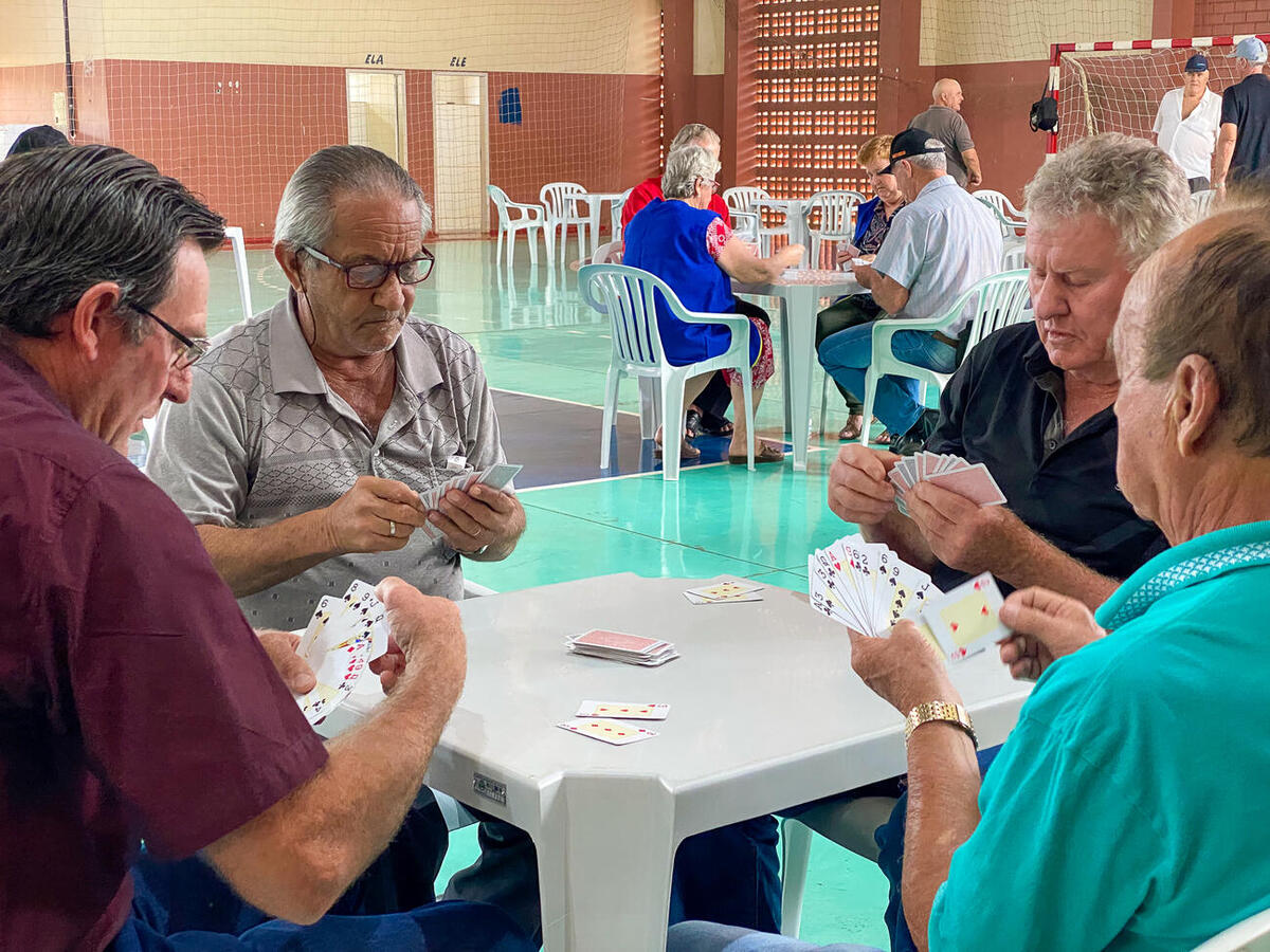 A competição teve início em setembro, quando 1.190 inscritos disputaram a fase classificatória de sete modalidades