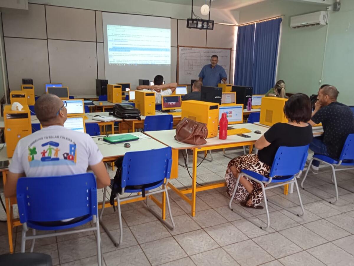 Ministrados por Giovanni Alves Borges e Silva, cursos promovidos pela SMDH envolveu integrantes de grupos que trabalham em prol da proteção deste público