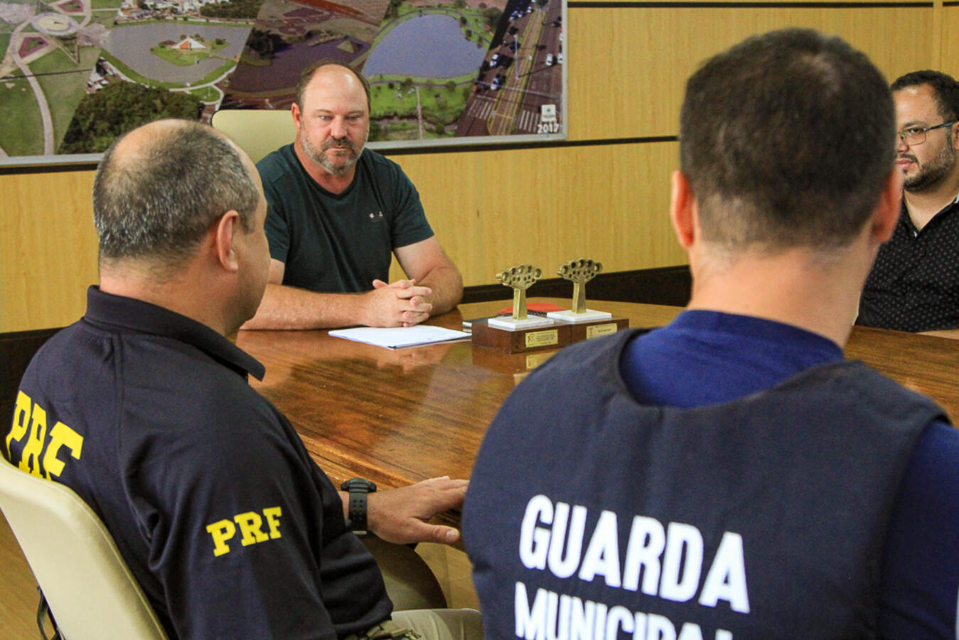 Prefeitura de Toledo e PRF firmam acordo de cooperação técnica
