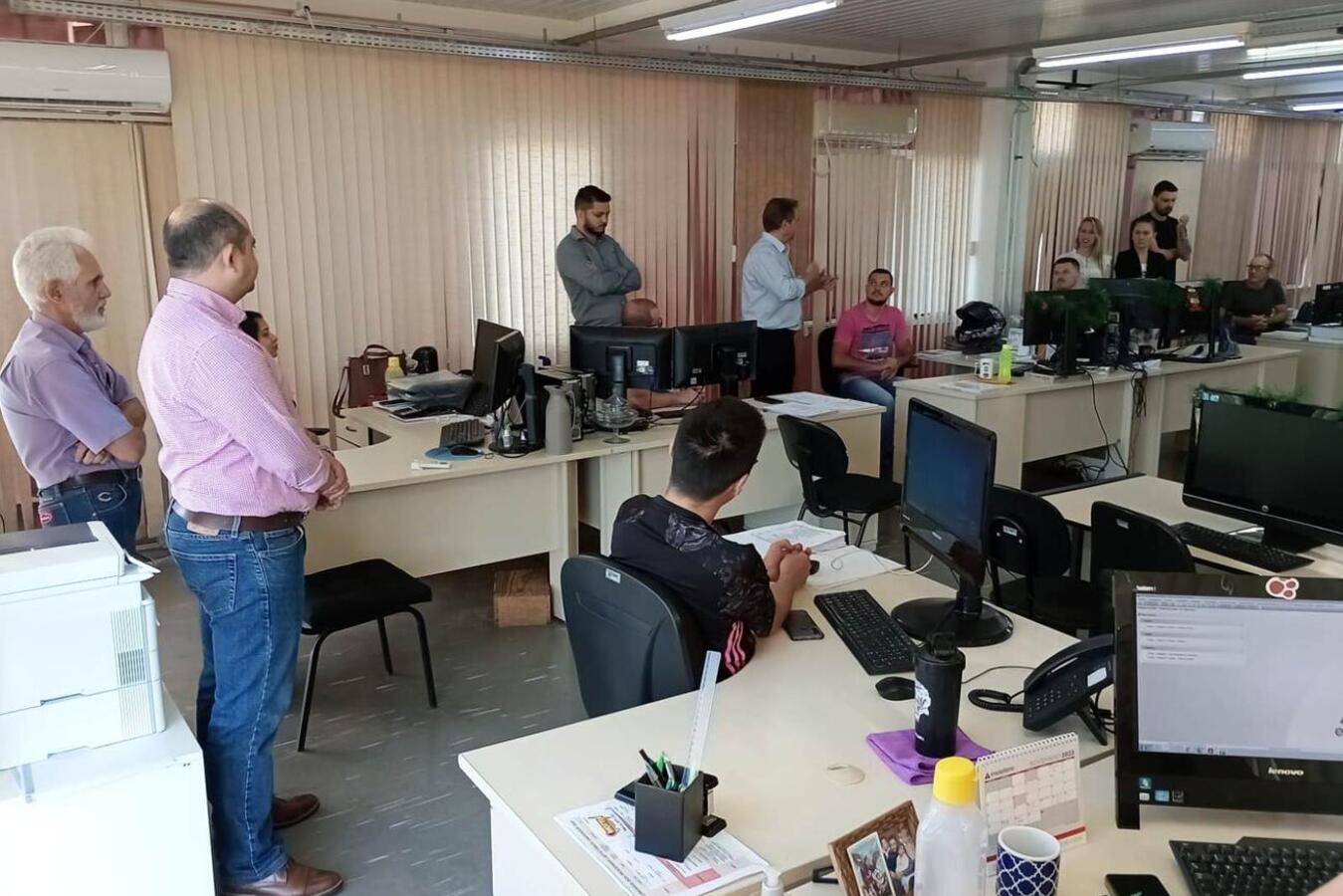 Novos secretários e diretores foram apresentados nesta quinta-feira 
