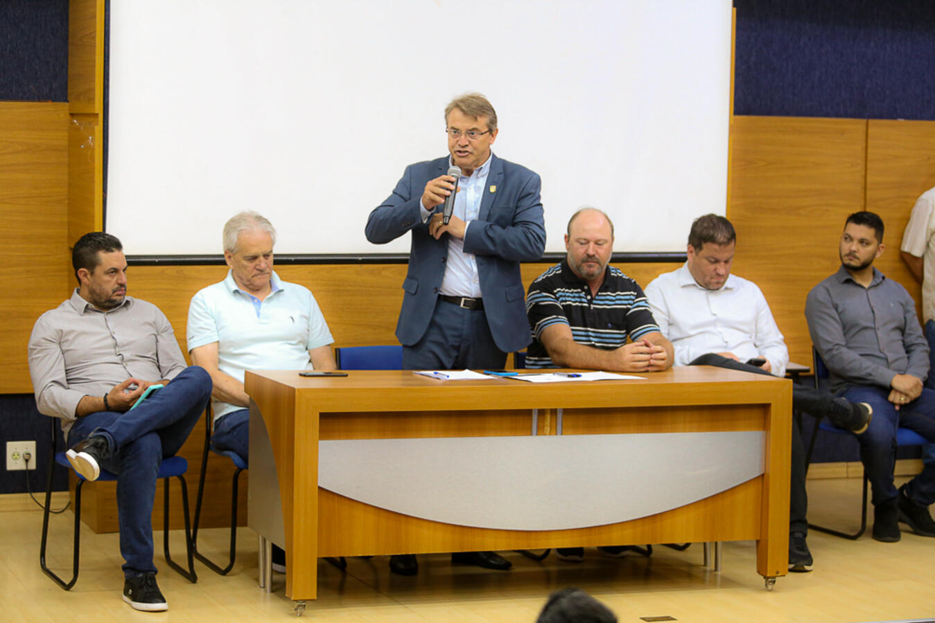 Empresários firmam contratos de compra de terrenos industriais em Toledo