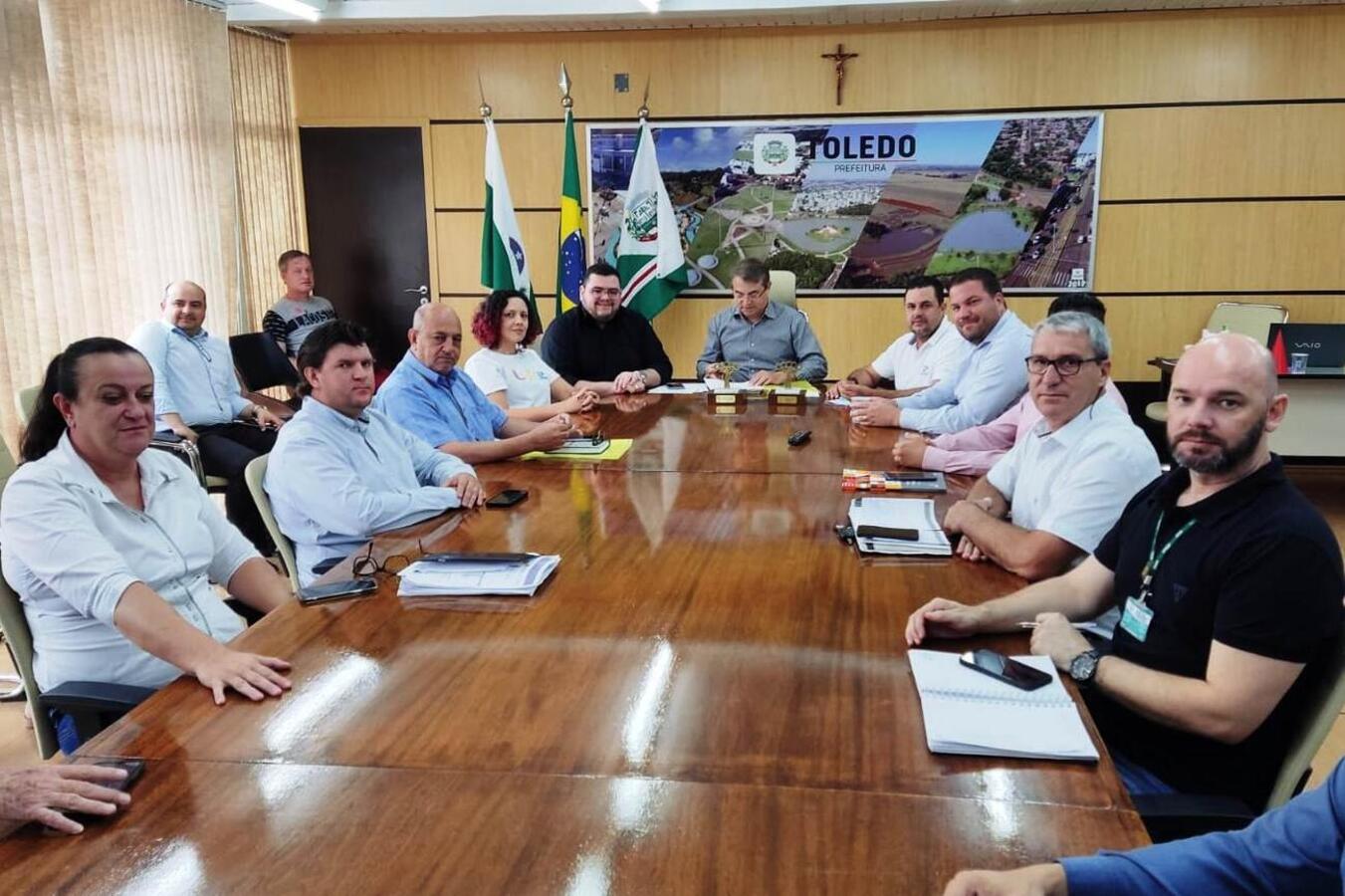 Prefeito sanciona a alteração da Lei autorizando o reajuste do benefício que impacta positivamente na vida de 165 adolescentes 