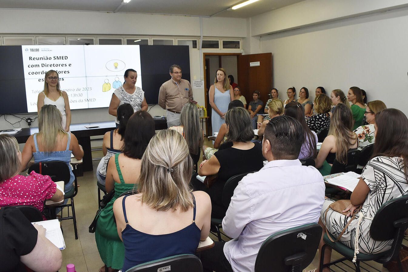 Há 20 anos desatualizado, documento define a distribuição do corpo docente, técnico-pedagógico e de apoio do quadro do magistério para atuar em cada unidade escolar
