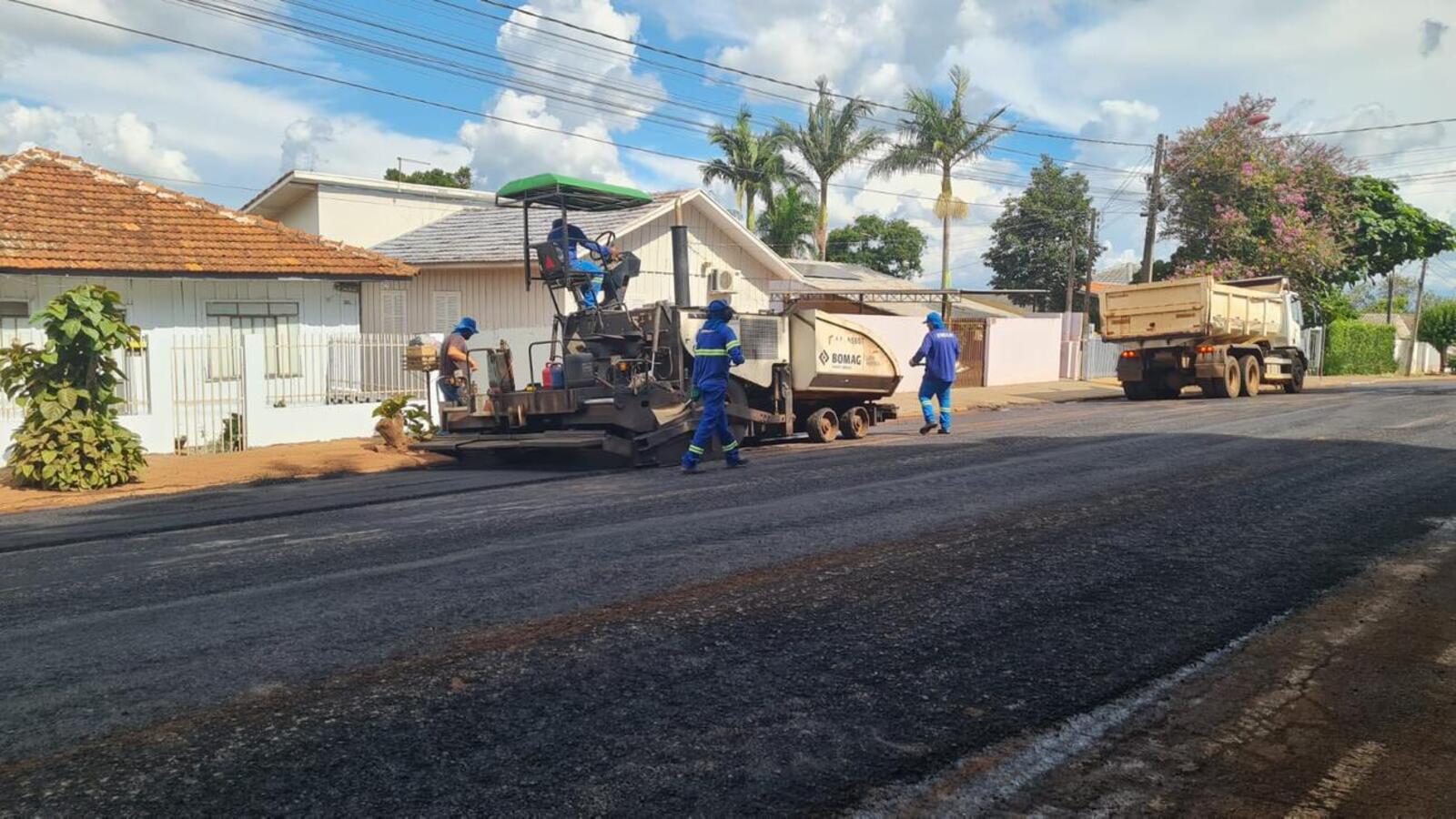 Executados pela Emdur, projetos de restauração têm extensão total de quase 72 mil metros quadrados e contemplam ruas do Centro e dos bairros Coopagro e La Salle