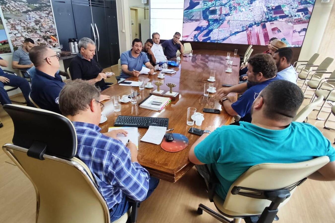 Moradores da região do Coopagro participam de encontro com o gestor municipal