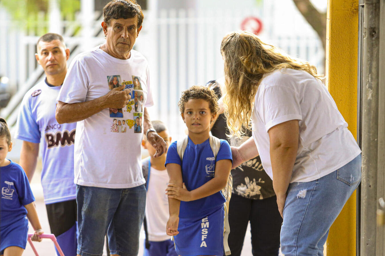 Alegria das crianças marca o retorno do ano letivo em Toledo
