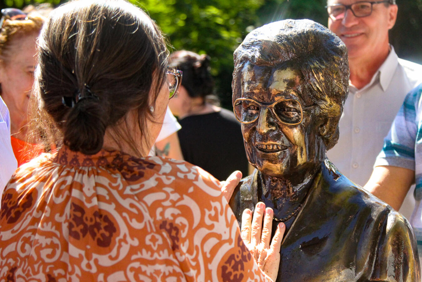 Após rosto de Diva Paim Barth ficar eternizado em parque ecológico que tem o seu nome, data teve o 34º Encontro dos Pioneiros, do qual mais de 1.000 pessoas participaram