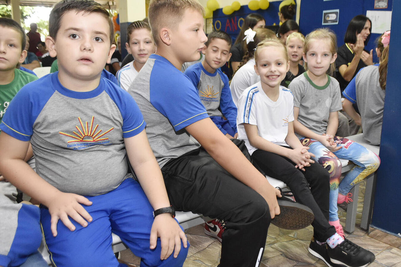 Lembrado nesta terça-feira (14), aniversário foi celebrado com presenças ilustres, apresentações de alunos, homenagens e o tradicional corte do bolo