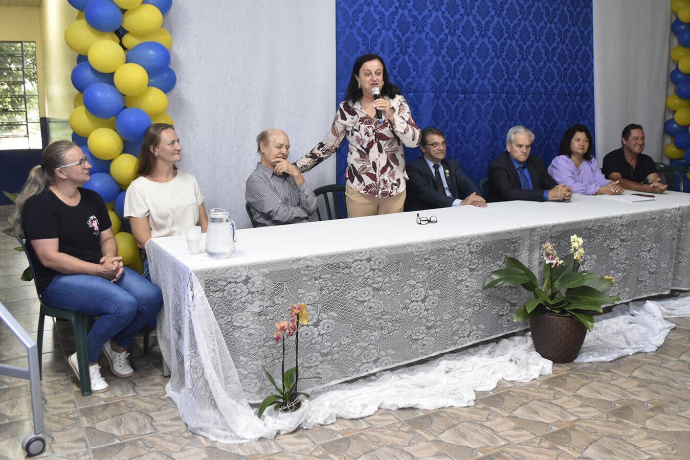 Lembrado nesta terça-feira (14), aniversário foi celebrado com presenças ilustres, apresentações de alunos, homenagens e o tradicional corte do bolo