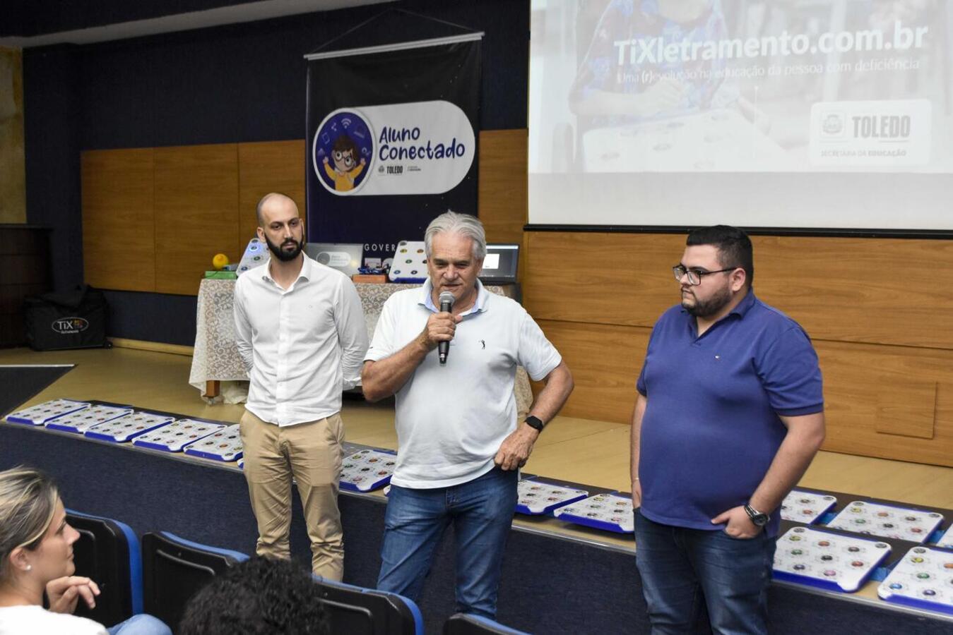 Solenidade realizada na tarde desta sexta (10) no Auditório Acary Oliveira integra ações voltadas a alunos com deficiência cujo investimento totaliza  R$ 1.116.830,00