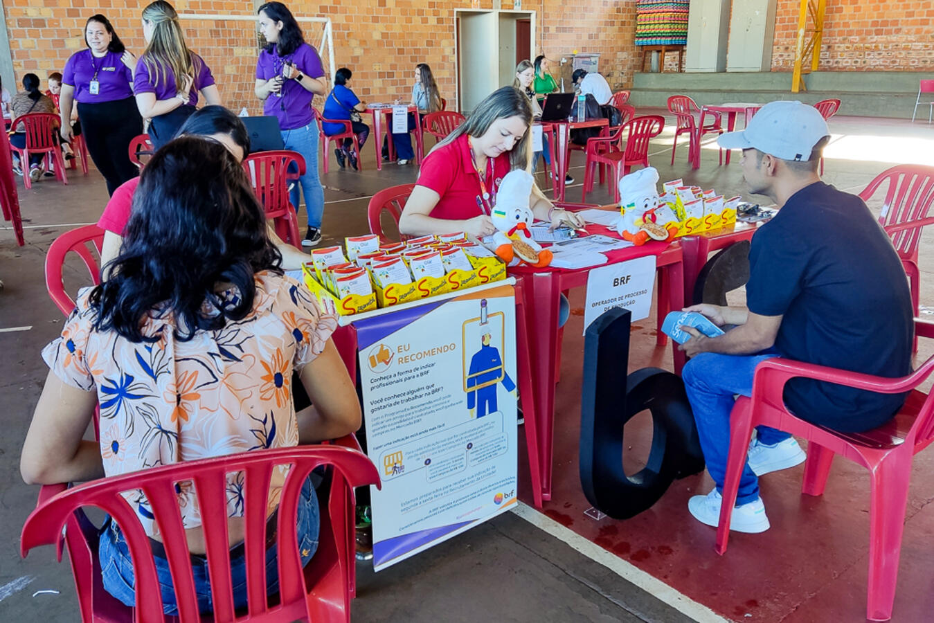 Sine Itinerante reúne mais de 300 pessoas na Vila Pioneiro (foto: Ricardo Morante/Prefeitura de Toledo)
