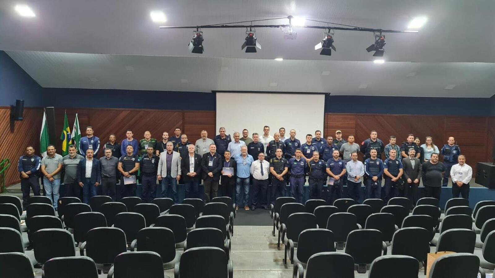 O III Encontro de Gestores Municipais de Segurança Pública e Diretores de Guardas Municipais do Paraná aconteceu no Centro de Eventos Ismael Sperafico
