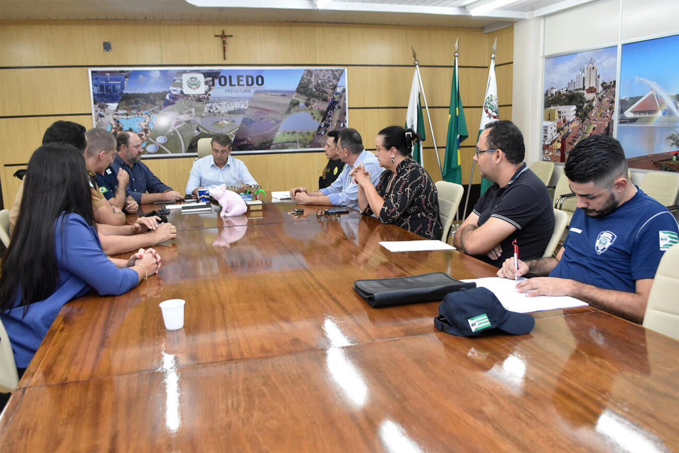 Prefeitura, NRE e forças de segurança avançam em discussões para uma escola mais segura