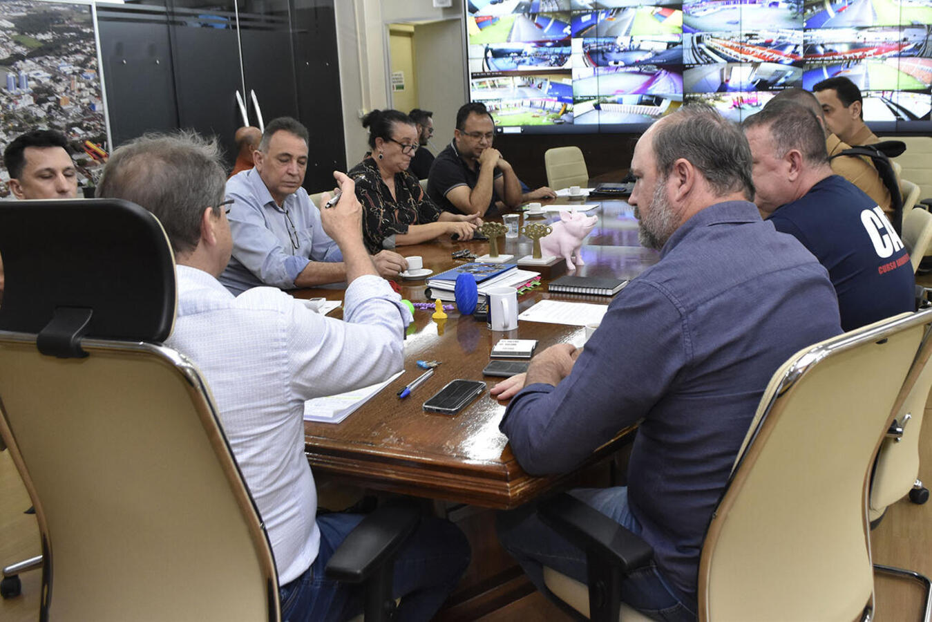 Prefeitura, NRE e forças de segurança avançam em discussões para uma escola mais segura