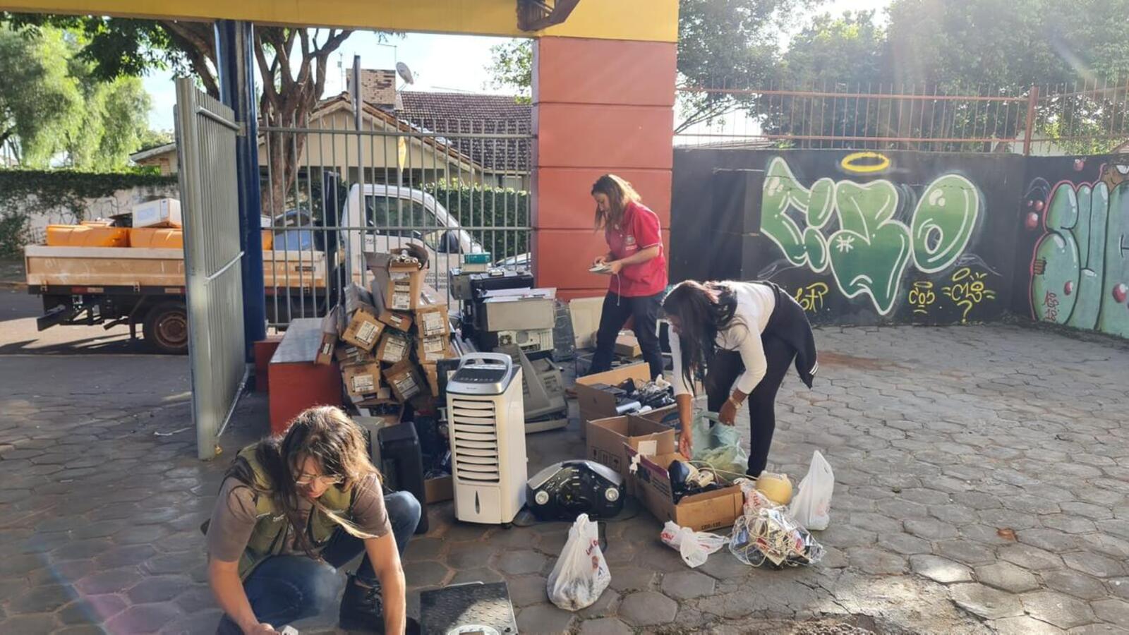 O Núcleo dos Objetivos de Desenvolvimento Sustentável (Núcleo ODS) de Toledo realizou campanha “Eletrônico Não é Lixo” e fez uma Blitz da Sustentabilidade