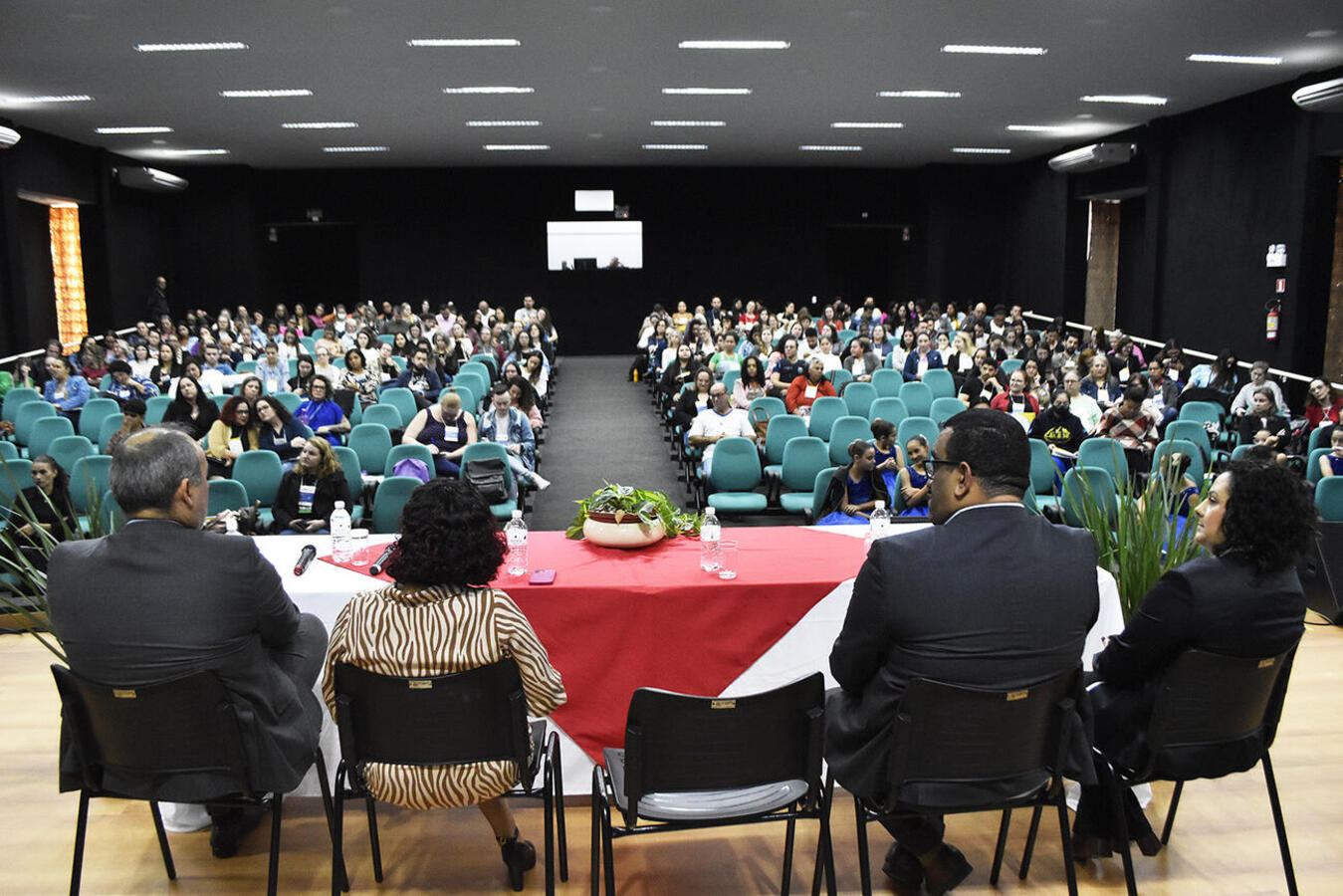 Evento realizado nesta sexta (30) no auditório do Premen teve como tema “Reconstrução do Suas: o Suas que temos e o Suas que queremos”