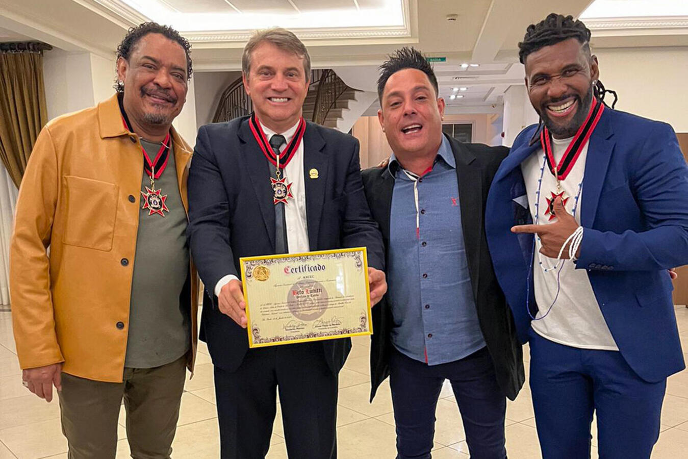 Concedida pela Agência Nacional de Cultura, Empreendedorismo e Comunicação (Ancec), honraria foi entregue na noite desta segunda (19) ao prefeito Beto Lunitti