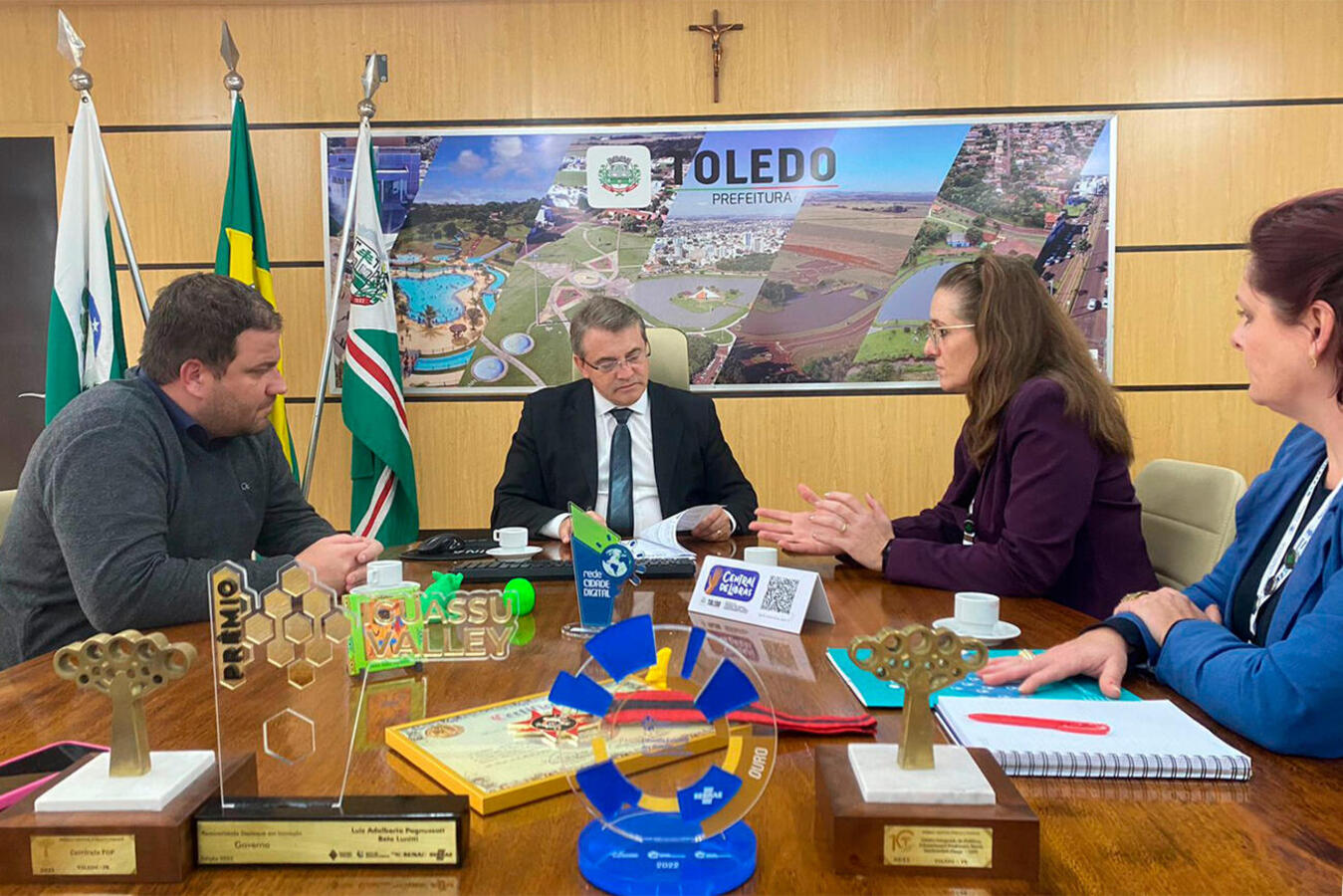 Parceria foi formalizada em ato na Sala de Reuniões do Gabinete do Prefeito realizado na tarde desta quinta (13); investimento para oferta de 530 vagas é de R$ 160 mil 
