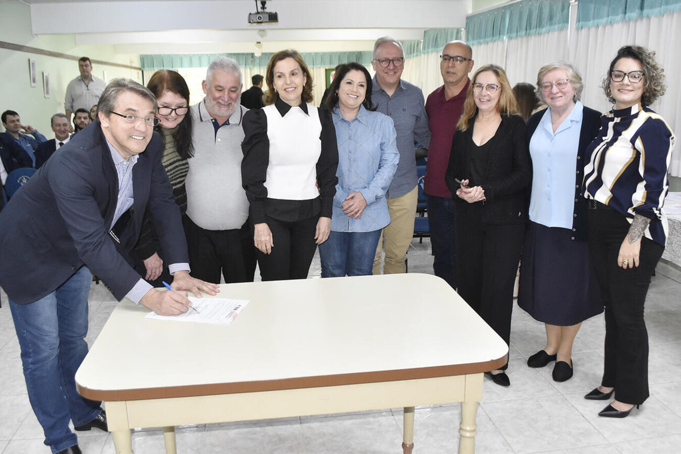 Ato foi realizado na manhã desta sexta (15) no auditório da Ação Social São Vicente de Paulo, uma das 6 organizações habilitadas para o repasse de 2023