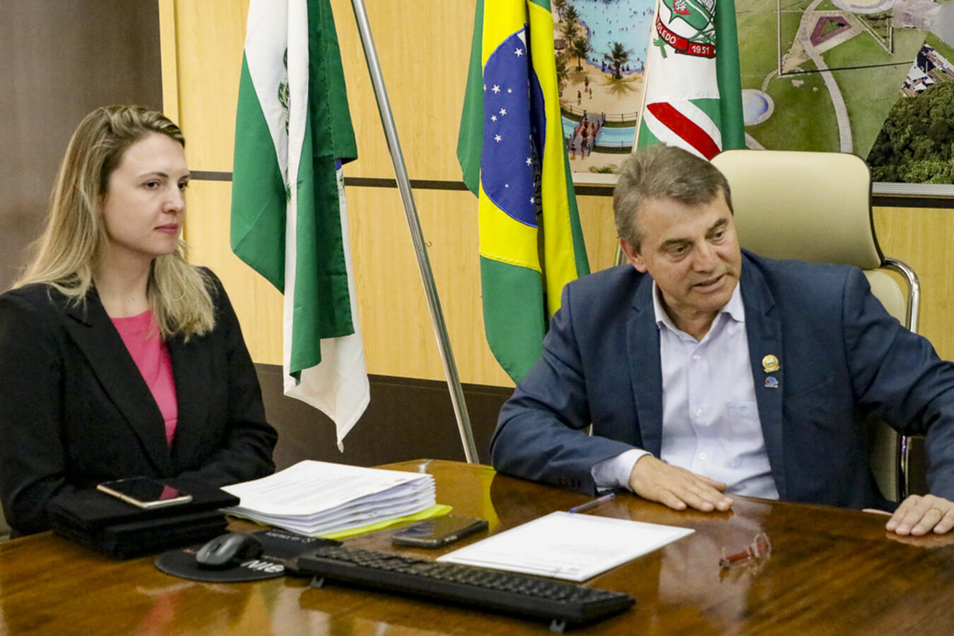Prefeitura homenageia servidores municipais que cumpriram seu tempo de serviço