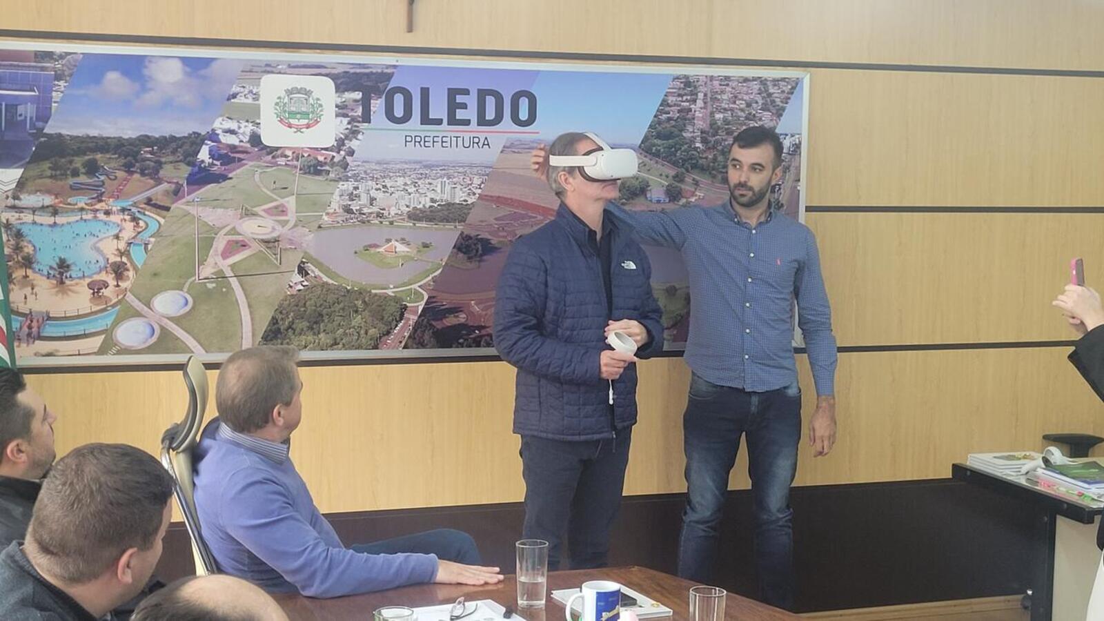 Sala de Reuniões do Gabinete do Prefeito foi palco, na manhã desta terça-feira (18), de encontro entre Beto Lunitti e o chefe do Executivo da “Cidade Canção”