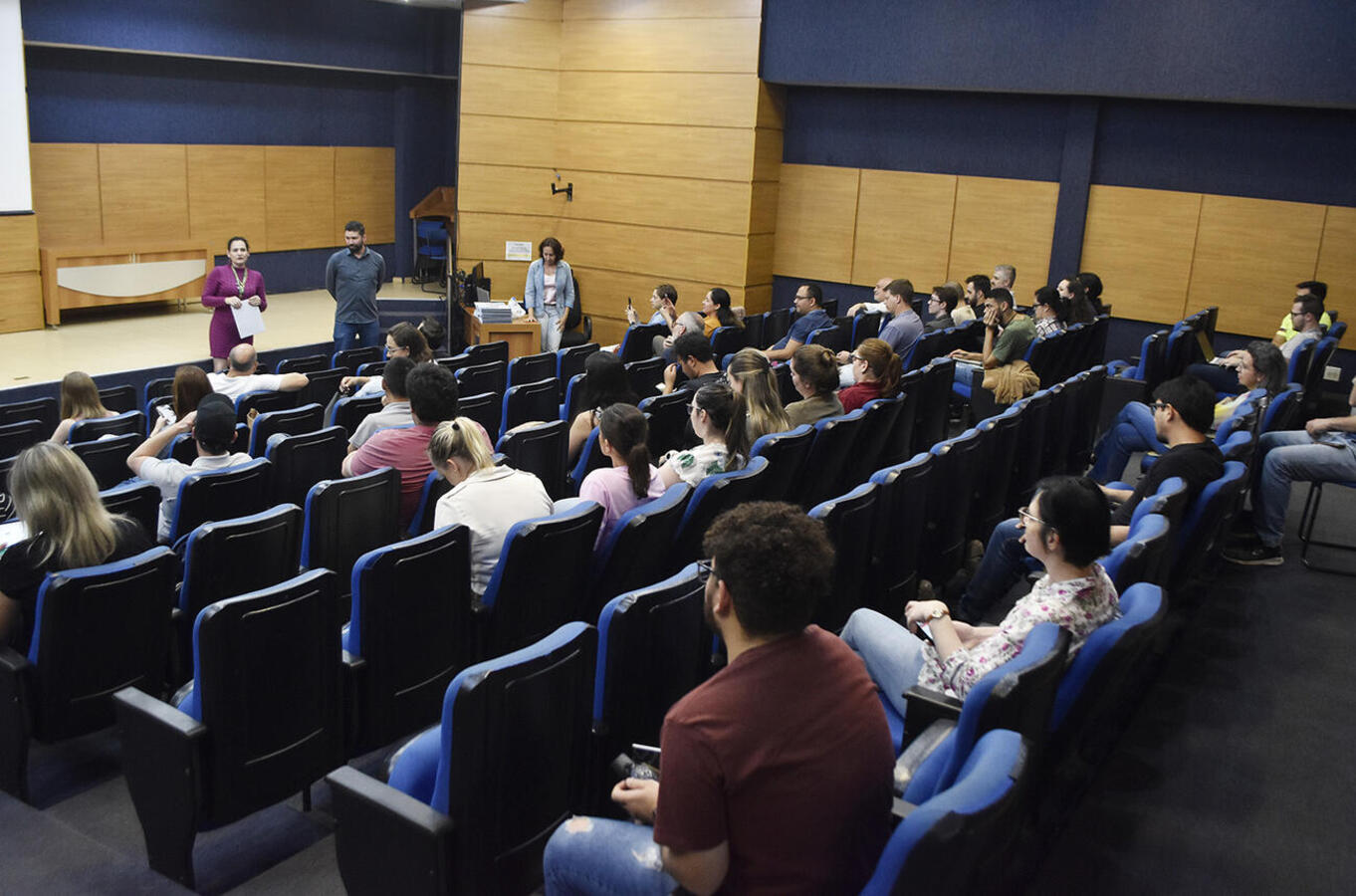 Promovida pela Escola de Governo, atividade teve início na tarde desta terça (1º) e está sendo ministrado a colaboradores de vários setores da administração municipal
