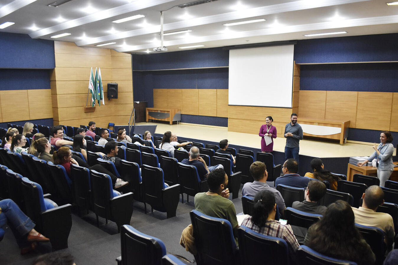 Promovida pela Escola de Governo, atividade teve início na tarde desta terça (1º) e está sendo ministrado a colaboradores de vários setores da administração municipal