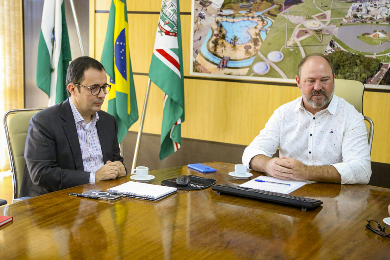  Executivo Municipal recebe visita do reitor da PUC