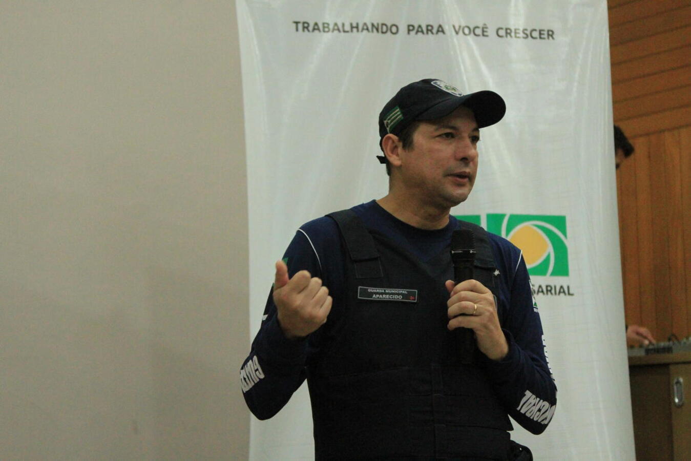 Associados da ACIT participam de encontro sobre o "Toledo é + Seguro!"