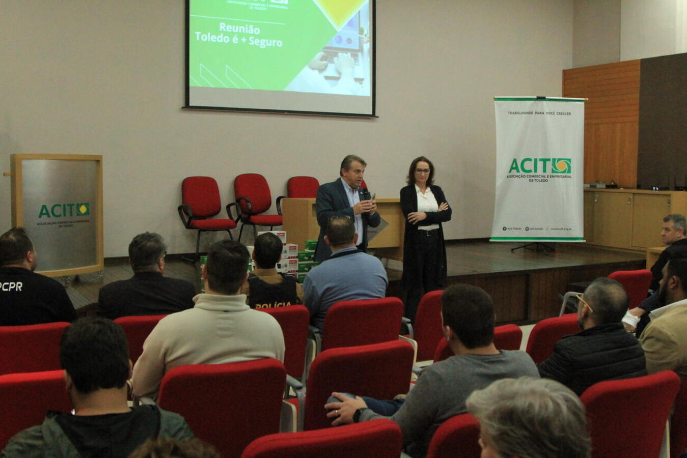 Associados da ACIT participam de encontro sobre o "Toledo é + Seguro!"