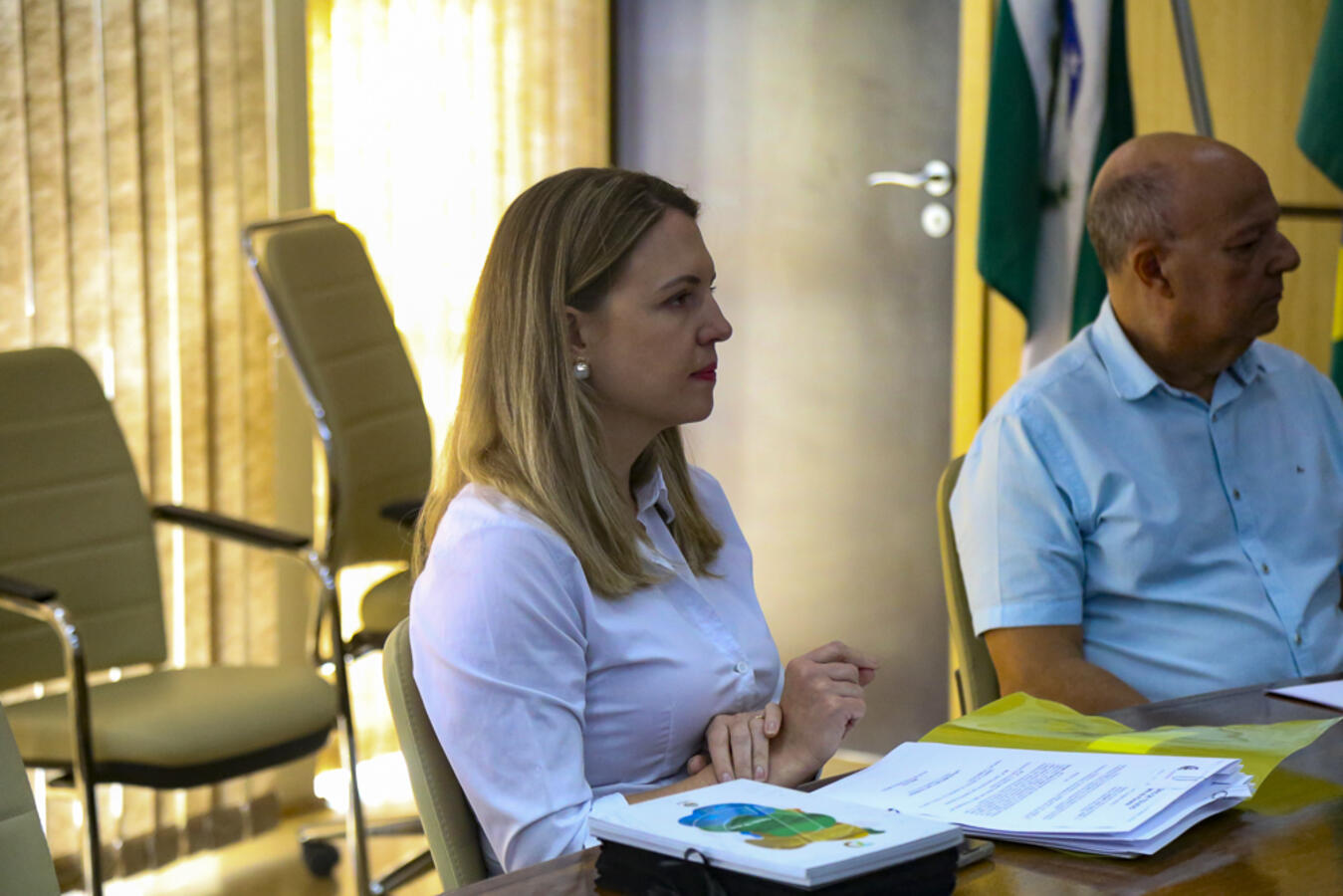Servidores acompanham assinatura das suas portarias de aposentadoria