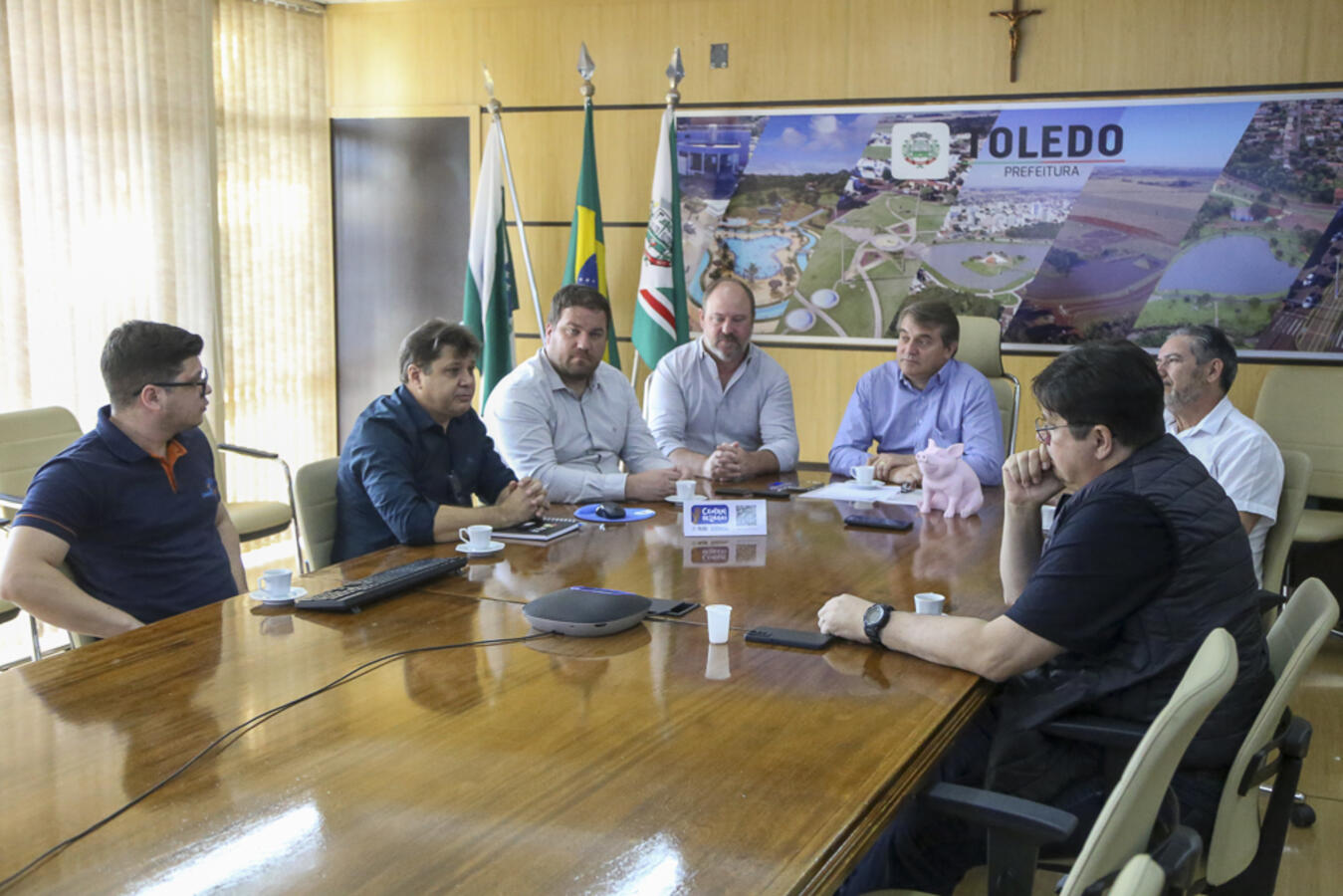 Empresários do ramo de telecomunicações explanam projetos de expansão dos serviços