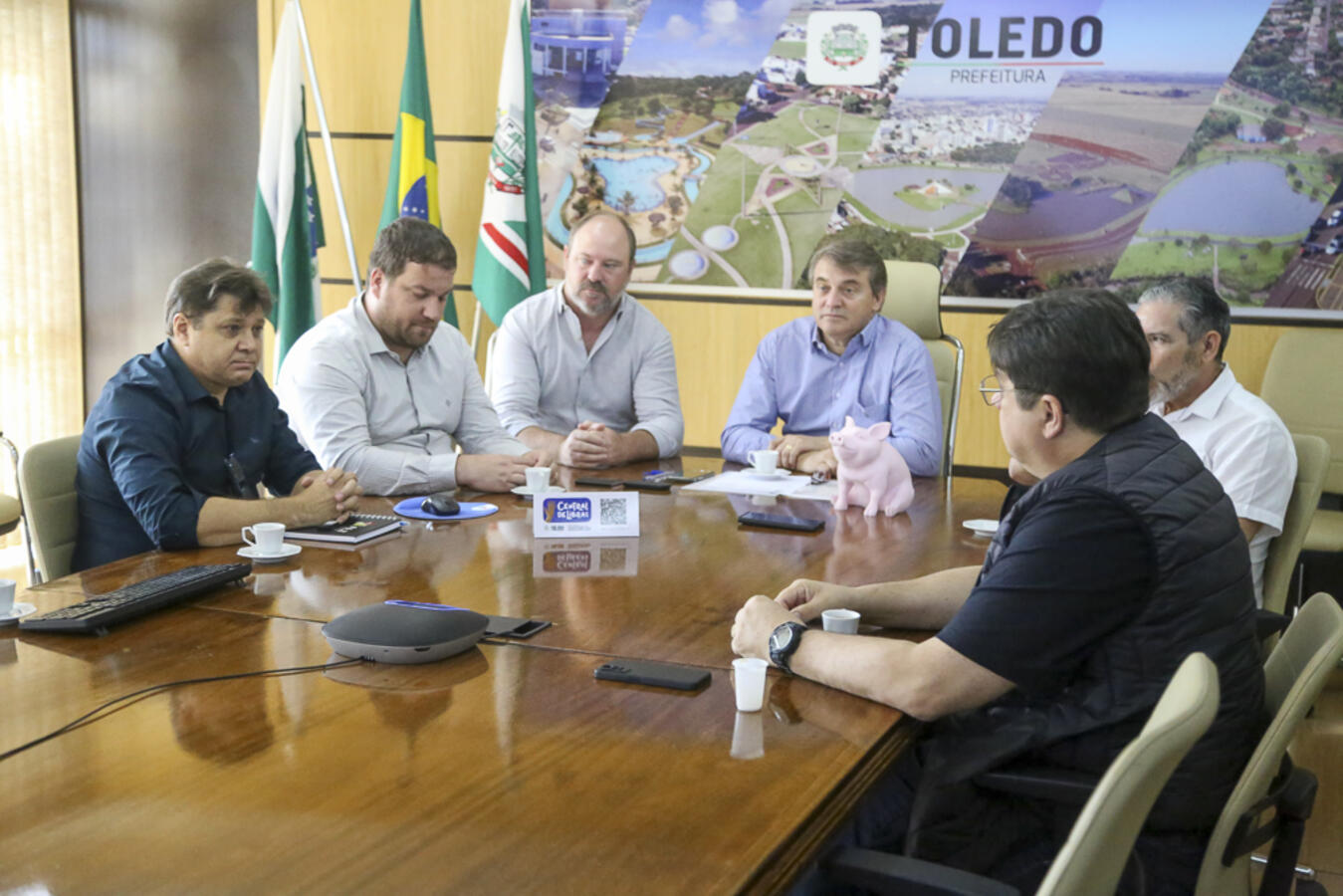 Empresários do ramo de telecomunicações explanam projetos de expansão dos serviços