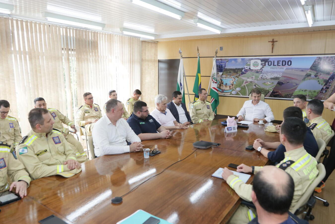 Em visita a Toledo, o coronel Manoel Vasco de Figueiredo Junior foi recebido na tarde desta quinta-feira (24) pelo chefe do Executivo Municipal