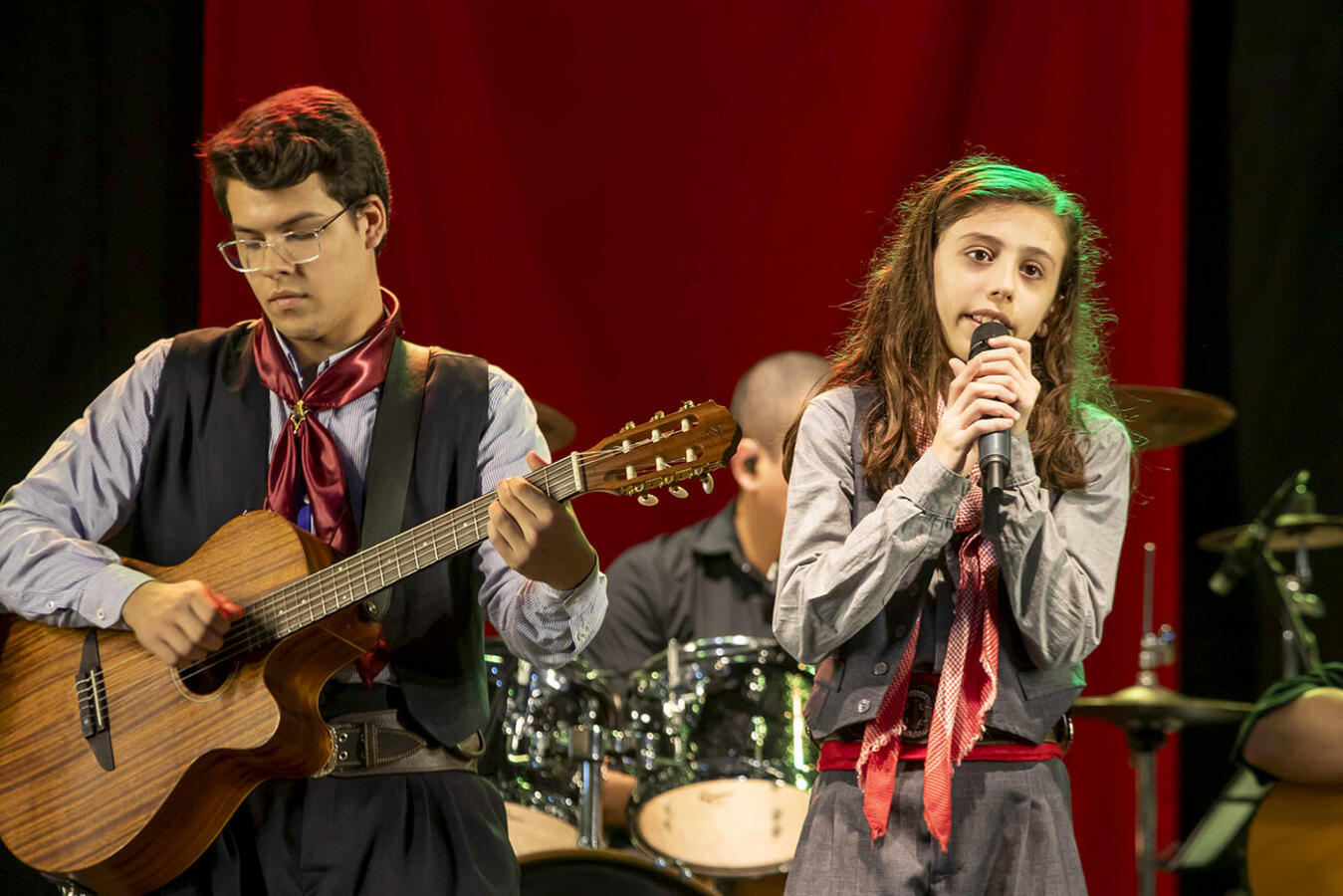 Final do Festival Farroupilha de Toledo foi realizada na noite desta quinta (21) no Centro de Eventos Ismael Sperafico, que recebe Semana Farroupilha até domingo