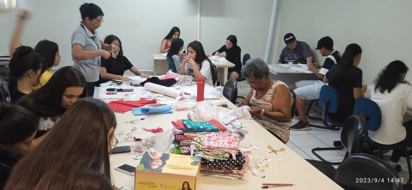 Espaço tem oferecido à população da Grande Pioneiro aulas de capoeira e violão e, mais recentemente, passou a receber uma oficina de patchwork em suas dependências