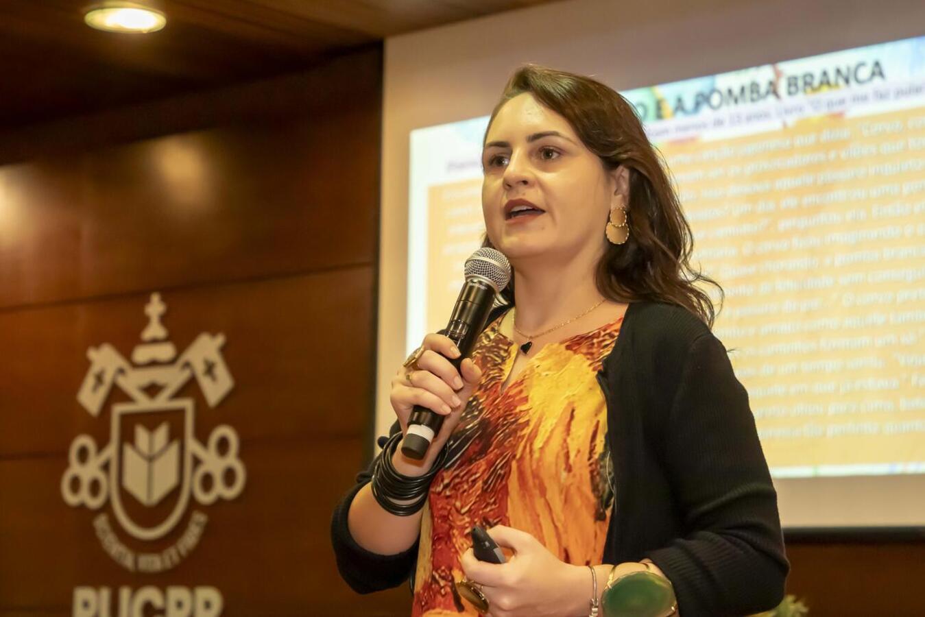 Realizadas no auditório da PUCPR/Toledo, atividades do evento seguem até sexta-feira (22) com palestras e oficinas com especialistas em educação especial