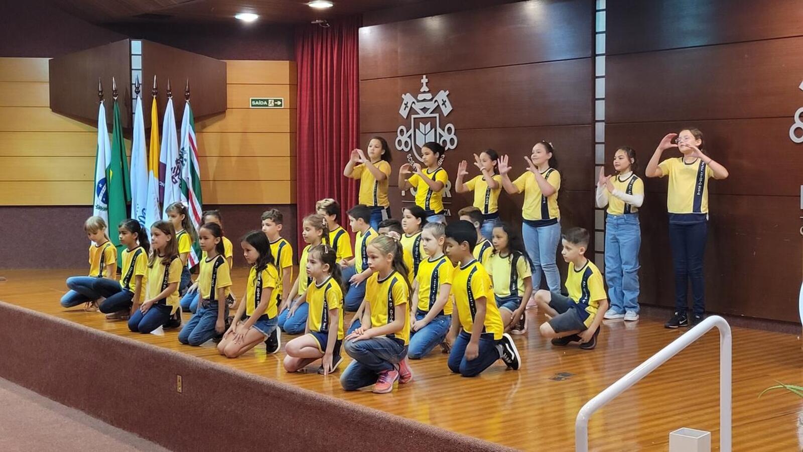 Realizadas no auditório da PUCPR/Toledo, atividades do evento seguem até sexta-feira (22) com palestras e oficinas com especialistas em educação especial