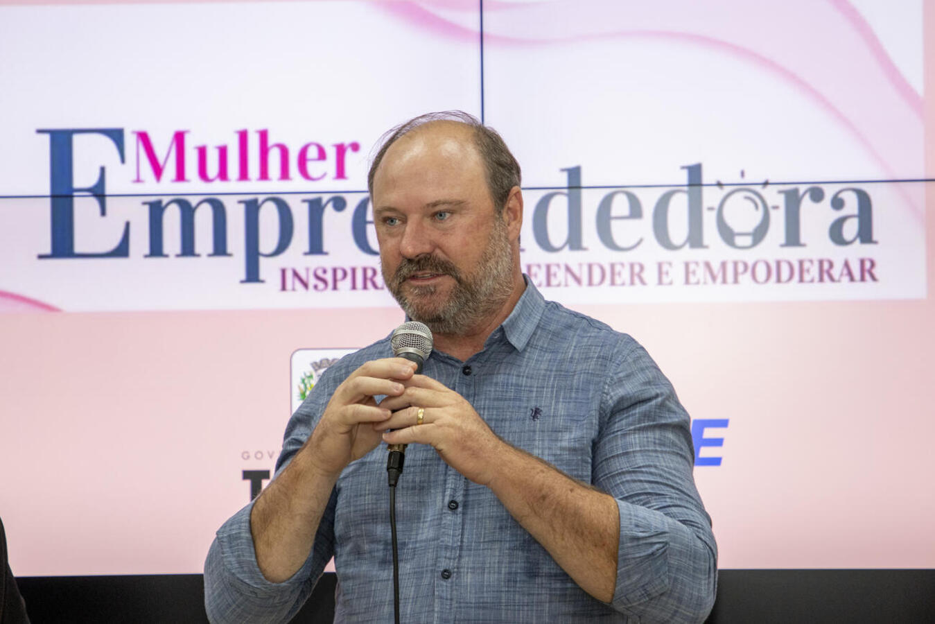 Iniciativa de SMDH, AgroDesenvolvimento e Sebrae/PR teve, em 2023, a adesão de 43 pessoas; encerramento ocorreu na noite desta terça (17), na Escola de Governo